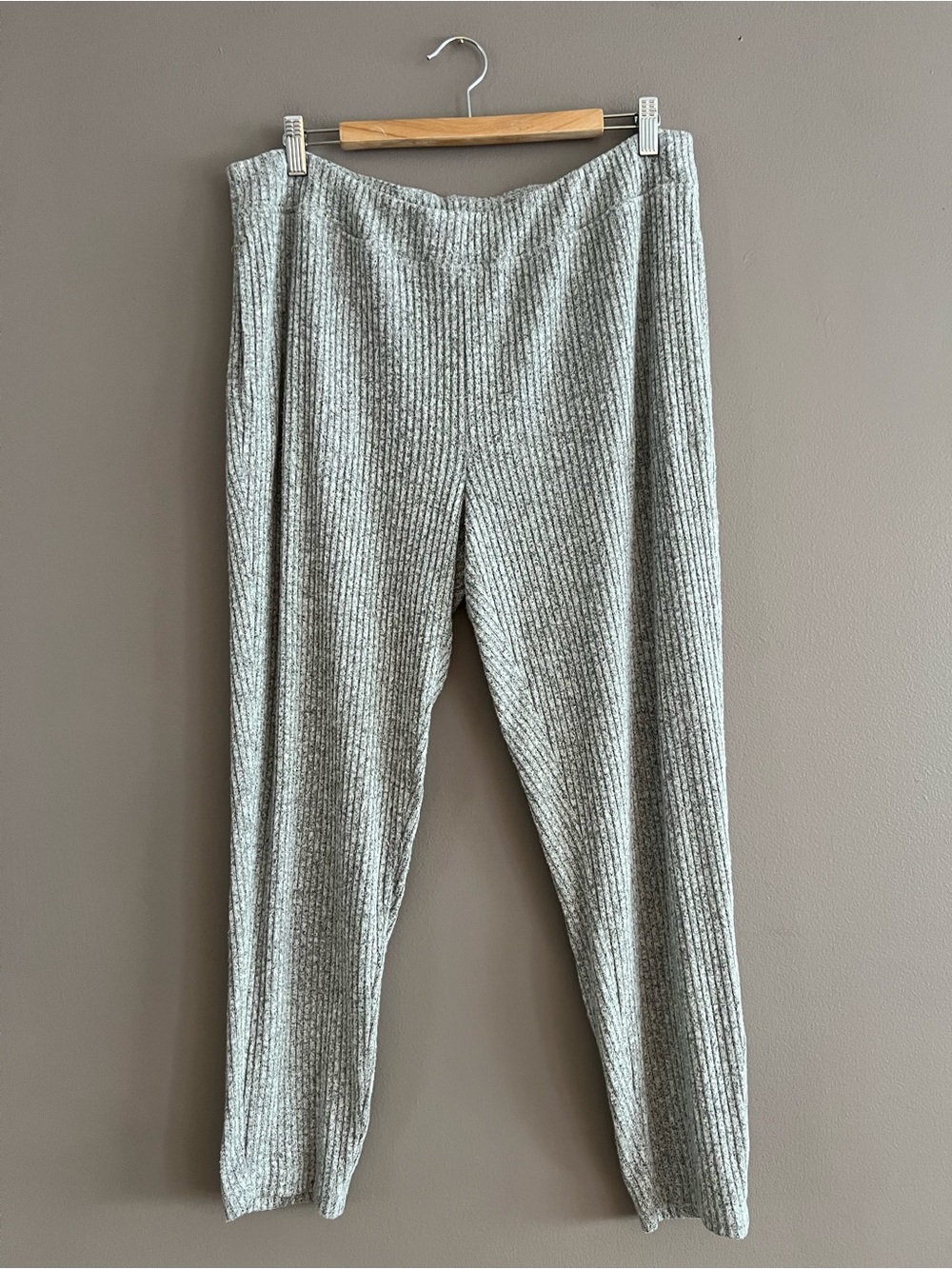 Soma Women's Gray XL Ribbed Pants Brushed Pockets Tapered Lagenlook Lounge Cozy